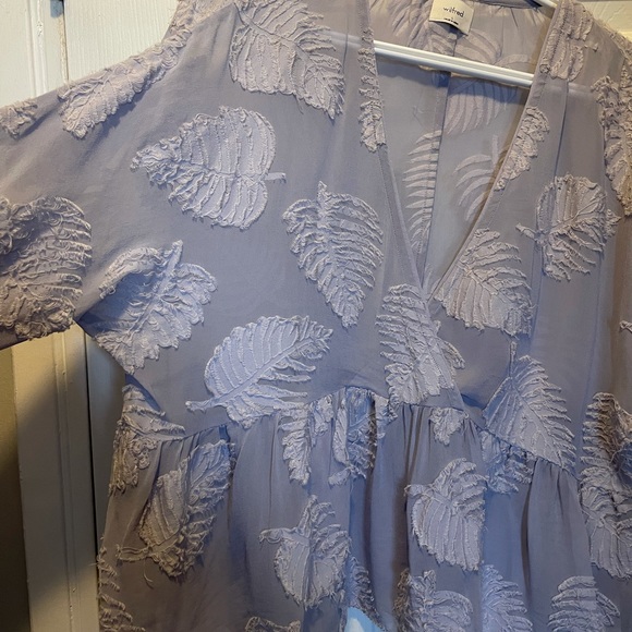 Aritzia Blouse - Picture 5 of 7